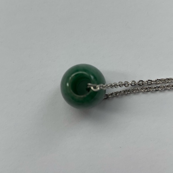 Genuine Jade Bead - Picture 3 of 4